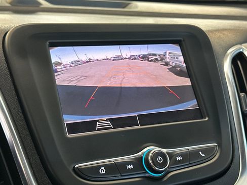 Used 2023 Chevrolet Equinox LT image 20