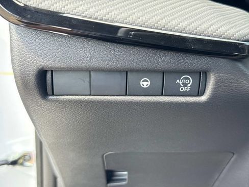 New 2026 Nissan Kicks SR FWD image 21