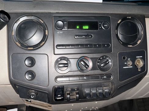 Used 2008 Ford F350 XL image 19