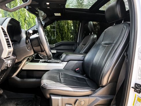 Used 2018 Ford F150 Lariat w/ Equipment Group 502A Luxury image 17