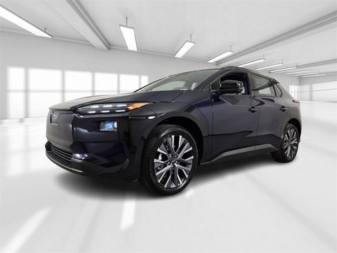 New 2026 Subaru Solterra Limited image 2