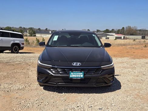 New 2026 Hyundai Elantra Limited image 2