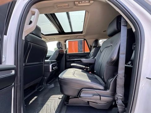 Used 2019 Ford Expedition Max Platinum AWD/4WD image 13