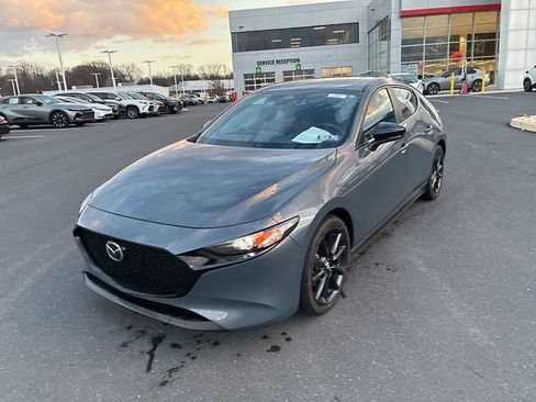 Used 2024 MAZDA MAZDA3 s image 19