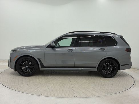 Used 2024 BMW X7 xDrive40i w/ Executive Package AWD/4WD image 2