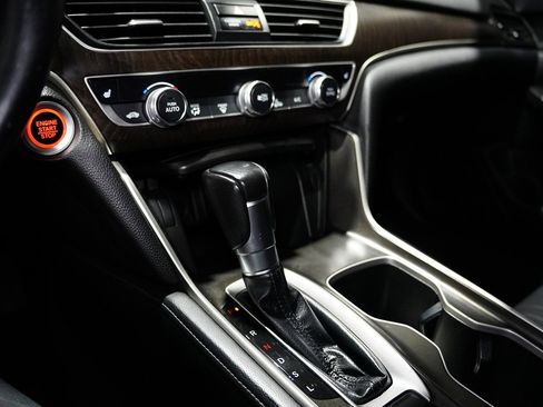 Used 2018 Honda Accord EX-L image 19