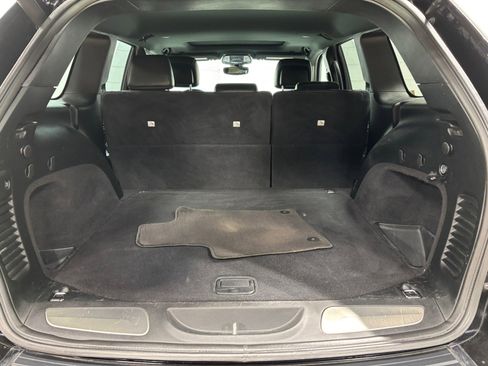 Used 2019 Jeep Grand Cherokee Limited AWD/4WD image 34