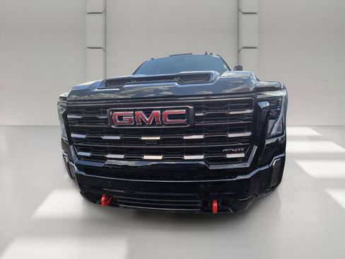 Used 2024 GMC Sierra 2500 AT4X AWD/4WD image 2