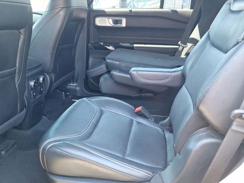 Used 2022 Ford Explorer ST w/ Equipment Group 401A AWD/4WD image 17