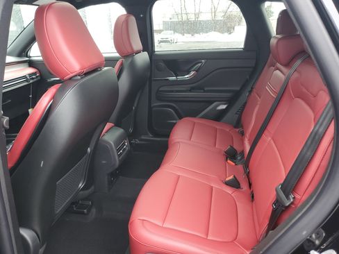 New 2026 Lincoln Corsair Reserve w/ Jet Appearance Package image 25