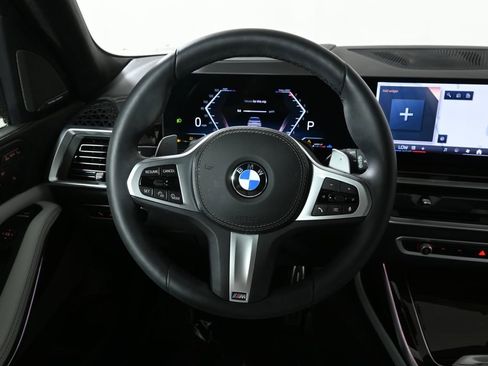 Certified 2026 BMW X7 xDrive40i w/ M Sport Package image 18