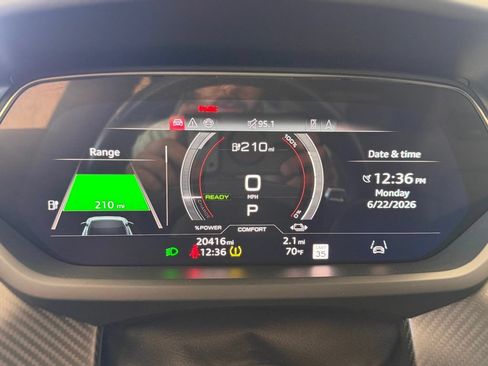 Used 2024 Audi RS e-tron GT w/ Carbon Performance Package AWD/4WD image 29