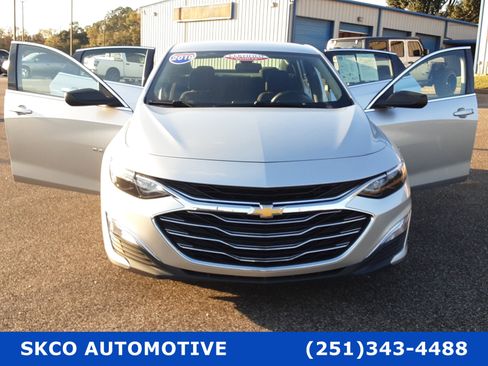 Used 2019 Chevrolet Malibu LS image 31