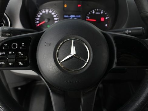 Used 2021 Mercedes-Benz Sprinter 2500 image 9