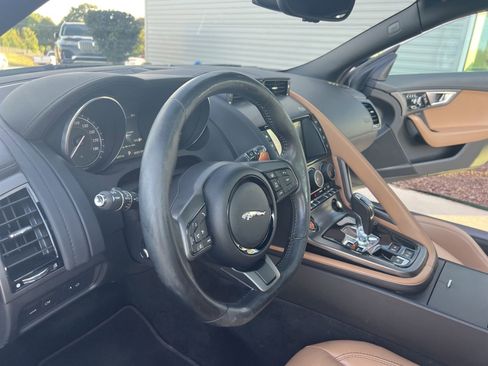 Used 2017 Jaguar F-TYPE S British Design Edition AWD/4WD image 32