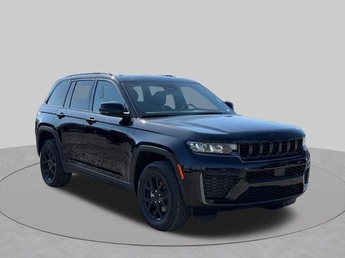 New 2026 Jeep Grand Cherokee Altitude AWD/4WD image 1