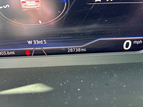 Used 2022 Volkswagen Tiguan SEL R-Line image 16