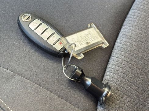Used 2025 Nissan Altima 2.5 SV FWD image 21