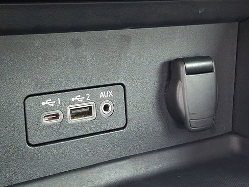 Used 2023 Nissan Sentra SV image 24