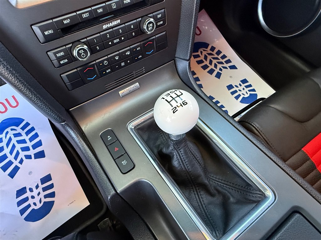 Used 2013 Ford Mustang Shelby GT500 RWD image 45