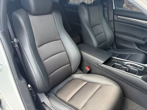 Used 2022 Honda Accord Sport image 35