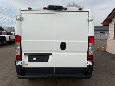 Used 2018 RAM ProMaster 1500 w/ Premium Appearance Group image 8