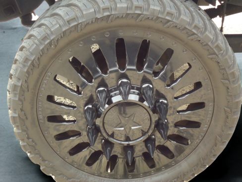 Used 2024 Ford F450 Limited w/ FX4 Off-Road Package AWD/4WD image 9