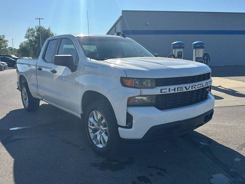 Used 2021 Chevrolet Silverado 1500 Custom AWD/4WD image 7