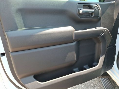 Used 2026 Chevrolet Silverado 1500 W/T AWD/4WD image 14