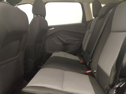 Used 2017 Ford Escape SE FWD image 18