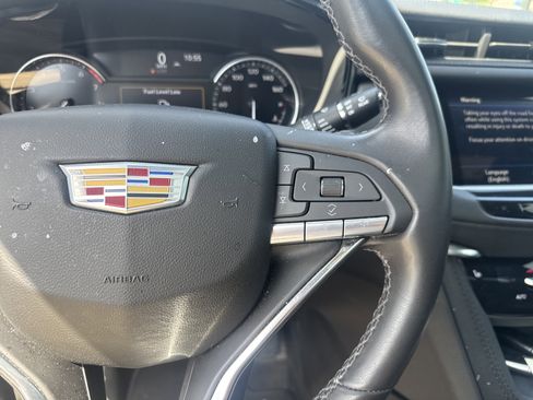 Used 2024 Cadillac XT6 Luxury w/ LPO, Floor Liner Package AWD/4WD image 20