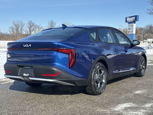 New 2025 Kia K4 LXS image 8