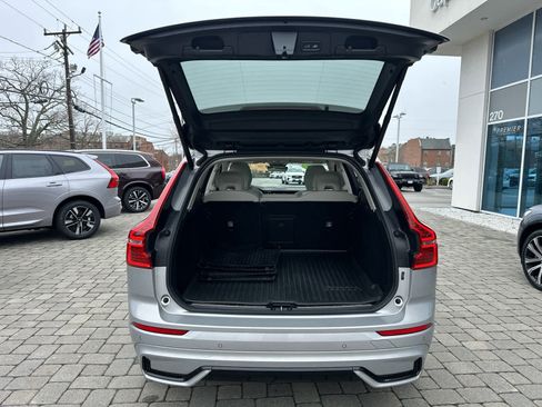 Used 2023 Volvo XC60 B5 Plus w/ Climate Package AWD/4WD image 31