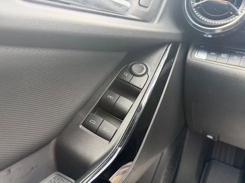 Used 2025 Chevrolet Equinox LT w/ Midnight Edition AWD/4WD image 13