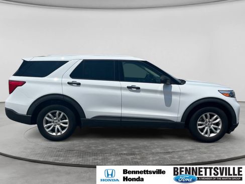 Used 2021 Ford Explorer 2WD image 4