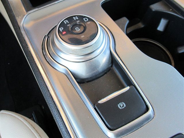 Used 2022 Ford Edge Titanium AWD/4WD image 27