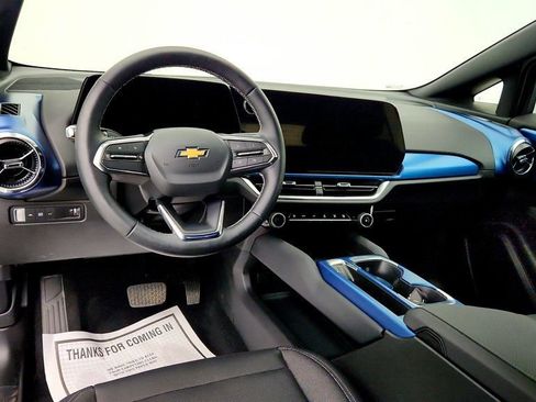 Used 2024 Chevrolet Equinox EV LT FWD image 12