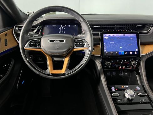 Used 2023 Jeep Grand Cherokee L Summit image 14