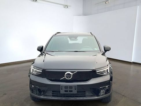 Used 2023 Volvo XC40 Recharge Plus AWD/4WD image 3