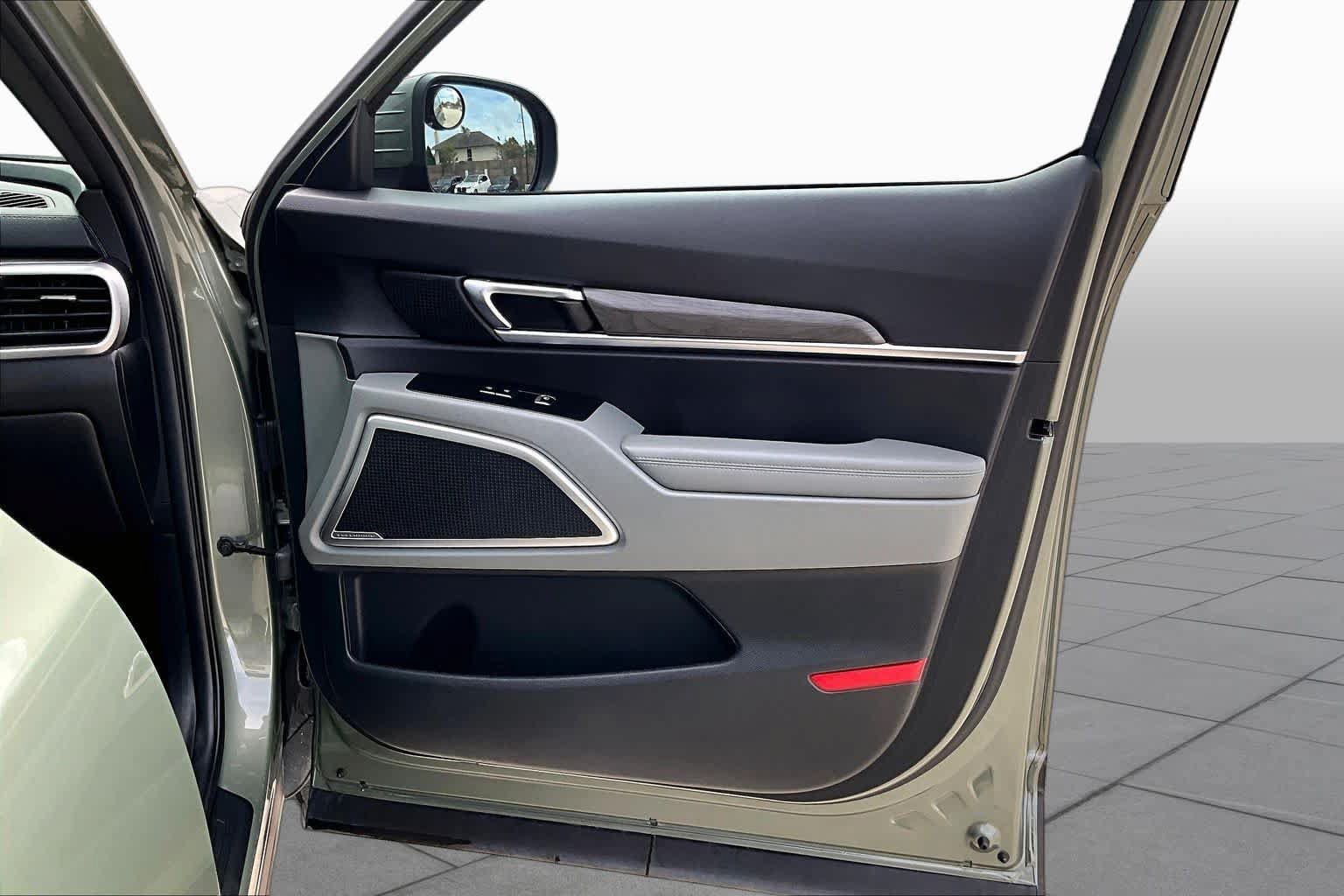 Certified 2023 Kia Telluride EX X-Line AWD/4WD image 21