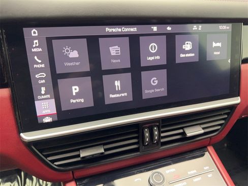 Used 2020 Porsche Cayenne w/ Premium Package image 60