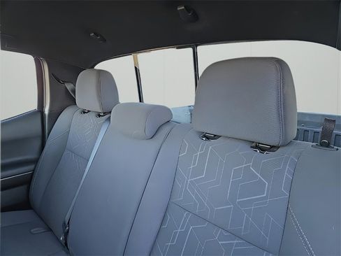 Used 2019 Toyota Tacoma TRD Sport image 13