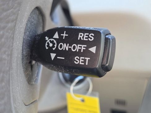 Used 2004 Toyota Highlander 2WD image 34