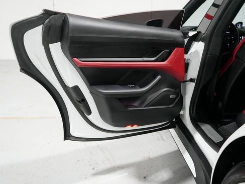 Used 2020 Porsche Taycan Turbo image 43