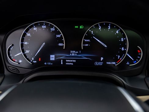 Used 2020 BMW 330i xDrive Sedan w/ Driving Assistance Package image 23