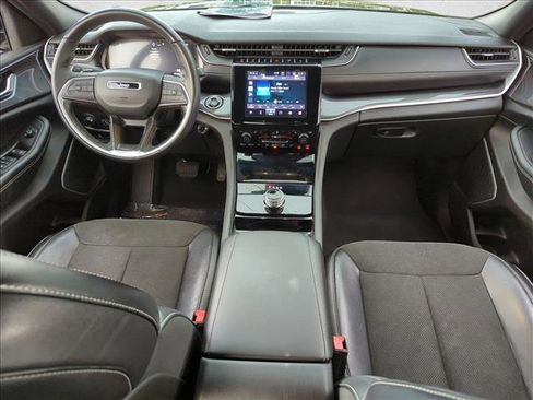 Used 2022 Jeep Grand Cherokee L Laredo AWD/4WD image 17
