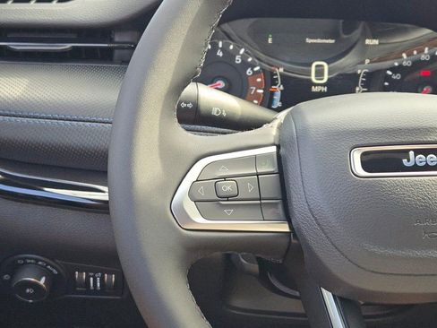 New 2026 Jeep Compass Latitude image 29