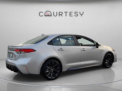 Certified 2025 Toyota Corolla SE image 5