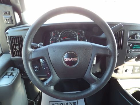 Used 2021 GMC Savana 3500 w/ Power Convenience Package RWD image 20