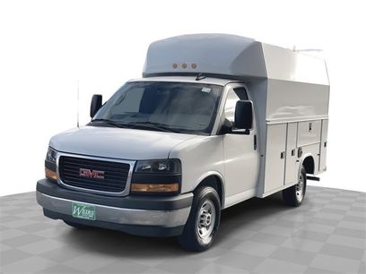 New 2025 GMC Savana 3500 w/ Power Convenience Package